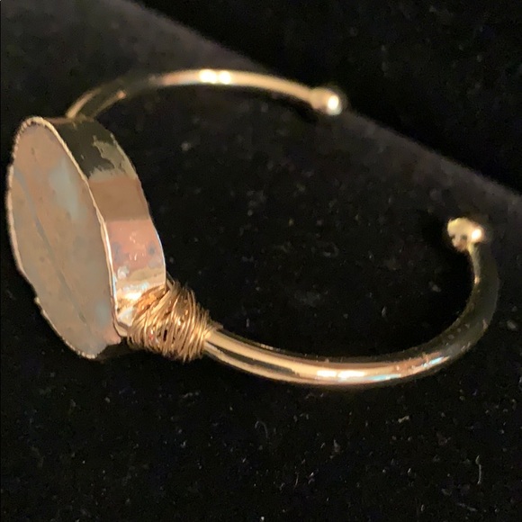 NEW. Raw sea jasper cuff bracelet. - Picture 4 of 5